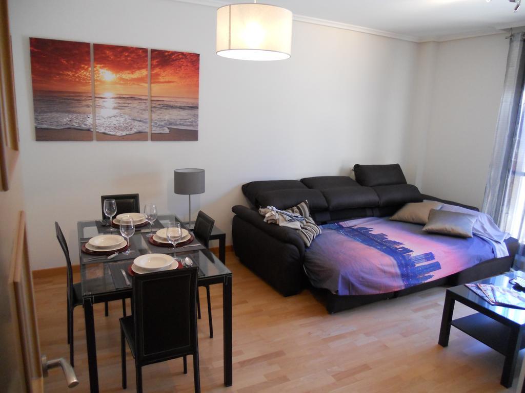 Apartamento Bellavista Apartment Lardero ภายนอก รูปภาพ